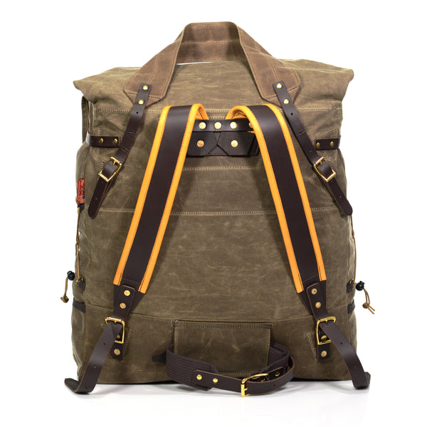 This large pack comes with our premium padded buckskin shoulder straps and a waist belt.