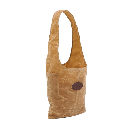 Small side slip pockets on each side of the bag for holding small items.