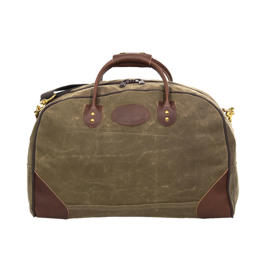 Waxed canvas and leather duffel bag that's handcrafted in Duluth, Minnesota. 