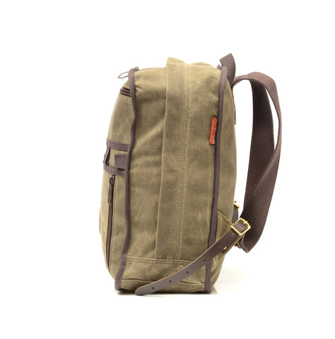 The Itasca pack has reasonable depth for a large storage capacity.