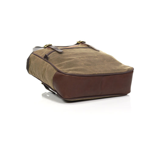 Durable bottom lined with premium leather to protect from abrasion.