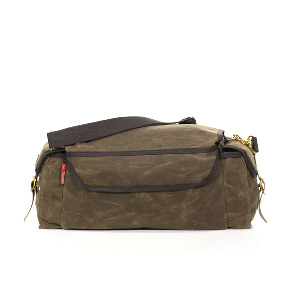 The Tackle Boxes also come with four exterior pockets for holding extra line or snacks.