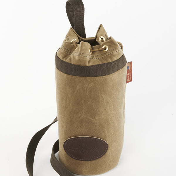 An insulated sling pack made to items cold.