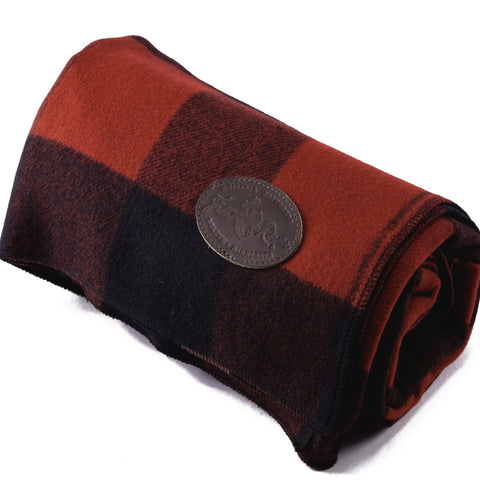 Made from American sourced wool this blanket has the perfect thickness.