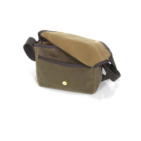 A solid brass snap that keeps the bag shut with make sure once its closed, it stays that way.