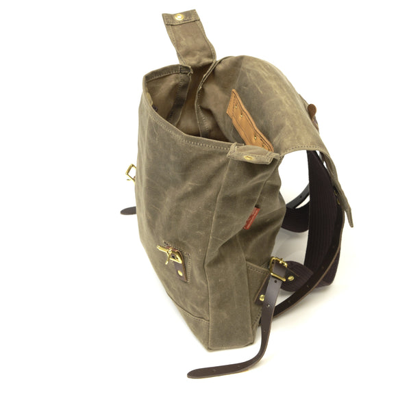 Light and simple, the book bag is perfect for the classroom or the trail.