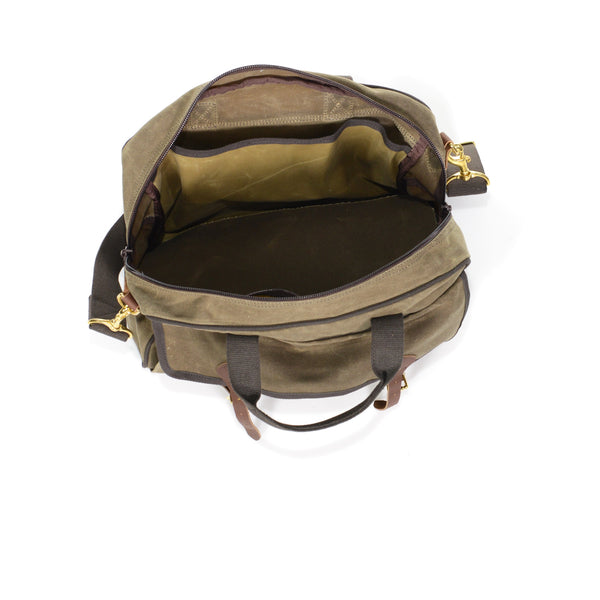 The large amount of storage in this brief bag could make it a great clothing bag for the weekend.