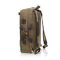 On both sides of this pack there two lashing squares, made out of out premium leather, for accessories.
