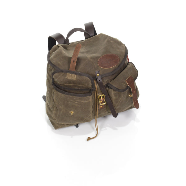 The front pockets have a fast open and close function with the leather straps and brass post attachments.