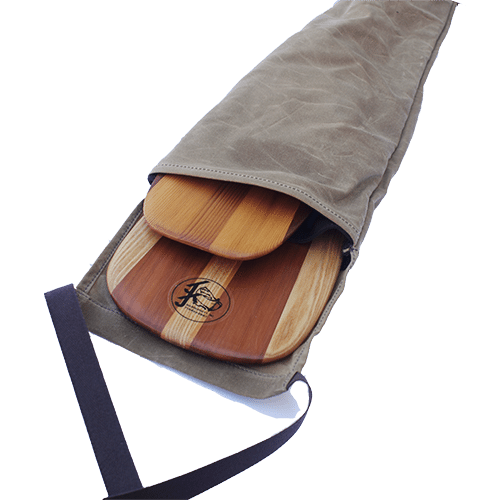 The inside of the paddle sack is lined with flannel to provide extra protection.